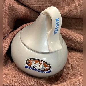 Hershey's Kisses 100th Anniversary Ceramic Jar- 2007***